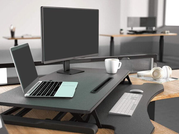 Heightened Wellness Significance of Adjustable Desks in Singapore